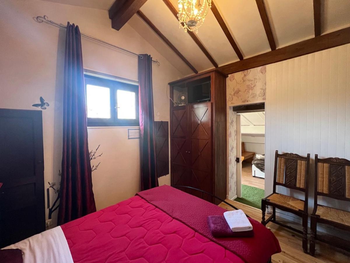 Maison D'Hotes L'Escale Du Loup Blanc Maringes Eksteriør billede
